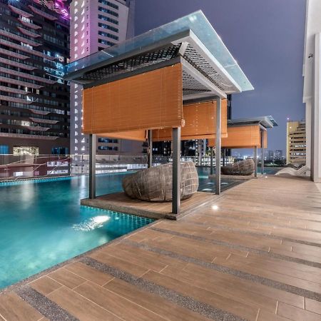 Skyline Garden 2 Bedrooms Homestay Near Klcc Kuala Lumpur Bagian luar foto